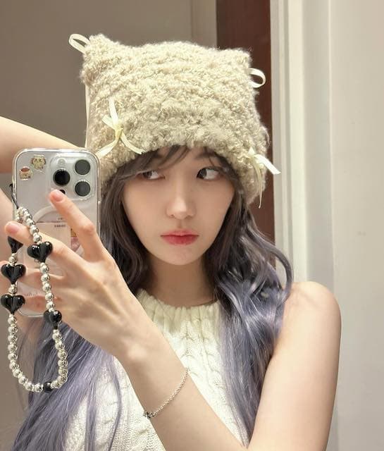 LE SSERAFIM・宮脇咲良の投稿にTWICE・サナがコメントし話題に😻✨