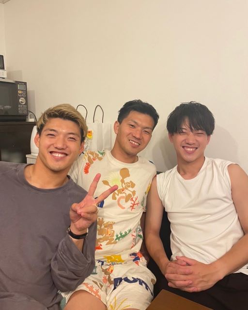 堂安律 兄の結婚を祝福「2人の幸せを願ってます ！」