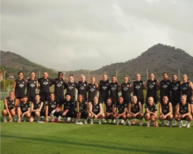 爽快！女子サッカー日本代表・山下杏也加がラ・マンガ合宿ショット公開