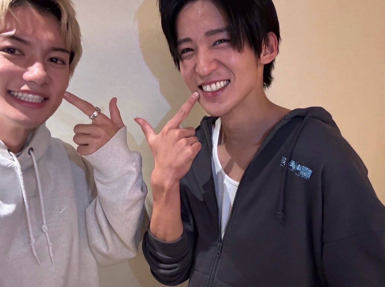 俳優・佐野勇人、ドラマや映画で共演した目黒蓮が所属するSnow Manのコンサートを訪れたことを報告！