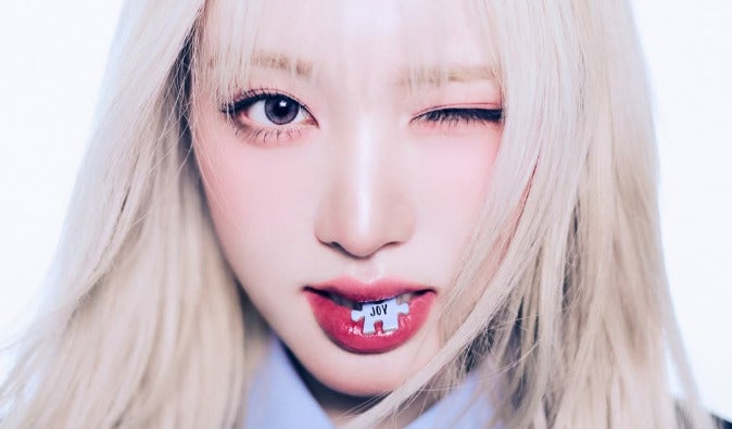 「失神する...」韓国アイドル、“悩殺ウィンク”でファン魅了