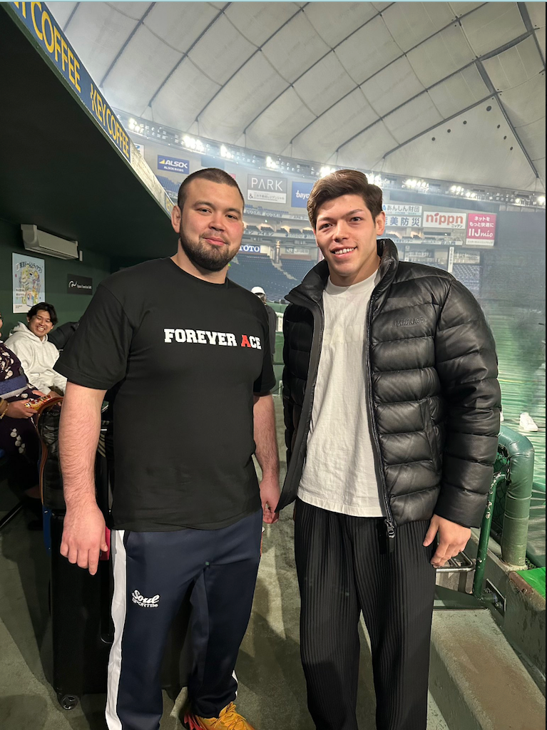 村尾三四郎、ウルフアロンのプロレスデビュー戦観戦！