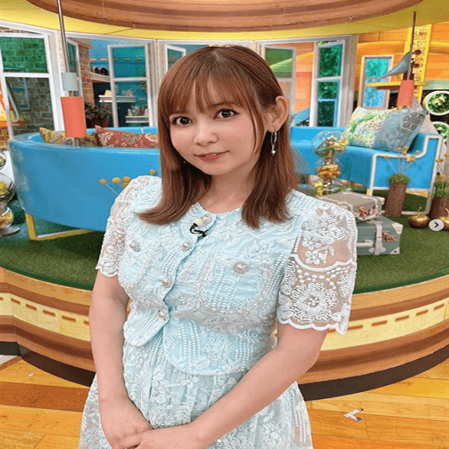 中川翔子が「ひるおび」の様子と爽やかワンピショットを公開