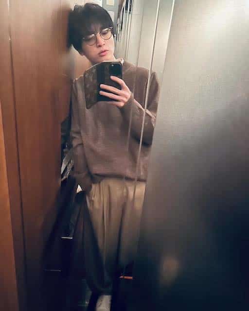 玉森裕太がジム通いのメガネショットを公開し、話題に🏋️✌️