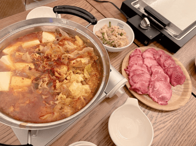 4児の母・辻希美、焼肉＆鍋！豪華な食卓に反響