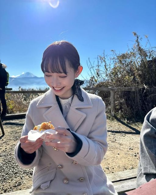 現役美大生女優・水瀬紗彩耶、可愛すぎる「おいしいもの」モグモグショット＆ムービーにファンメロメロ！？