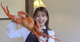 「カニが主役!? いや、美咲アナが主役！」大仁田 美咲アナ、香住ガニを手に魅力たっぷりの動画公開