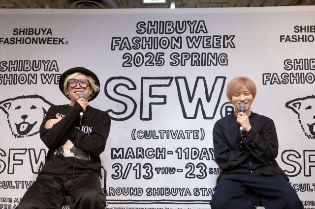 安井謙太郎、笑顔全開！千原さんと渋谷ファッションウィークで楽しいトーク