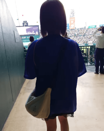 「この瞬間きっと好きなはず！」野球美女子、甲子園球場の通路を進む”臨場感MAXムービー”に共感続々