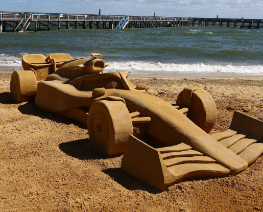 F1 レッドブルが砂漠で見せた“ショートストーリー”に注目！ユーモアあふれる一枚が話題