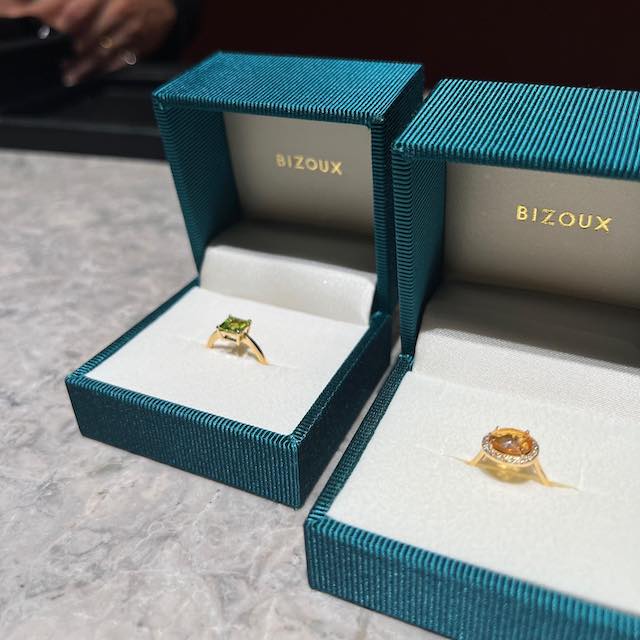 菊地亜美 2つの指輪を公開💍✨天然石ジュエリー披露にコメント続々💭