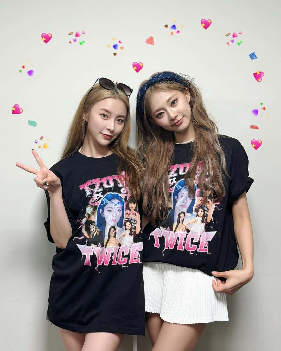 人気アイドル元メンバーがTWICE・ツウィと親友ショット公開「最高すぎる友情に乾杯」