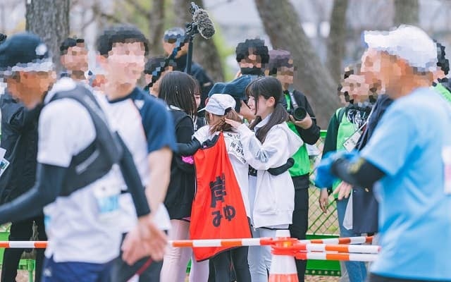 「今日は京都マラソンの日〜！」1年前に完走した#ババババンビ 岸みゆが当時の”大切な写真”を投稿