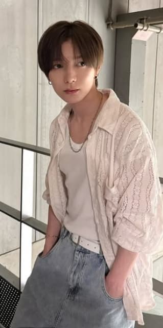 レースシャツが似合いすぎ！？七五三掛龍也のオフショットにファン大歓喜！