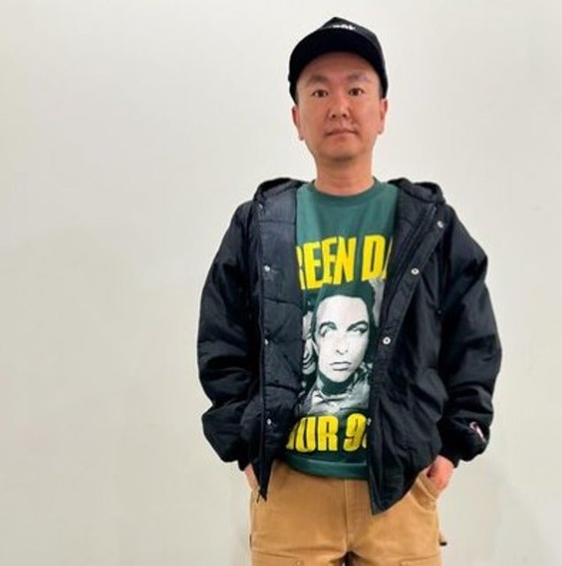 かまいたちの山内健司が葬送のフリーレンの新しいTシャツをゲット！