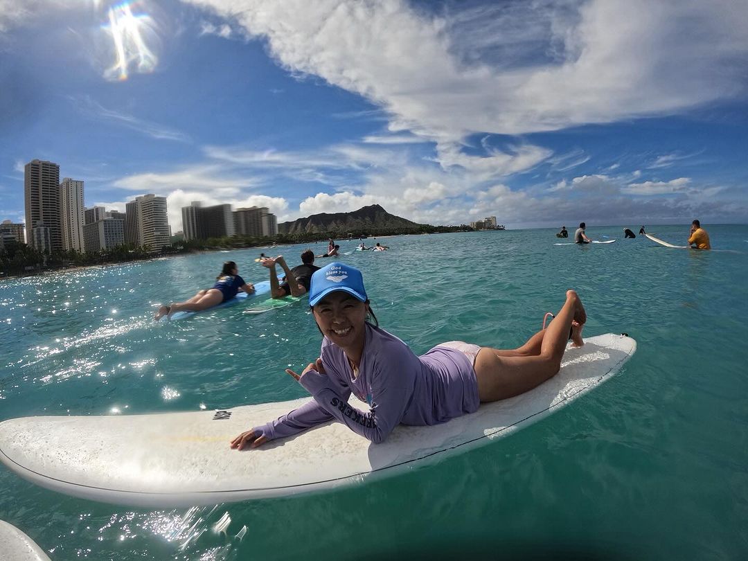 田中律子がお姫様サーフィンで美尻を披露「最高ですね」 | 話題の投稿 | スポーツブル (スポブル)