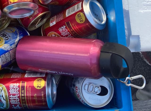 ゴミ清掃芸人・マシンガンズ滝沢が“マイボトルの捨て方”を伝授！