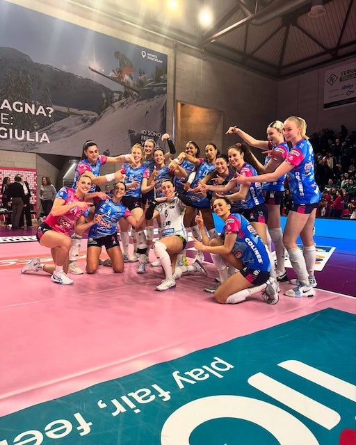 石川真佑所属のノヴァーラが17勝目を挙げ、4位キープ