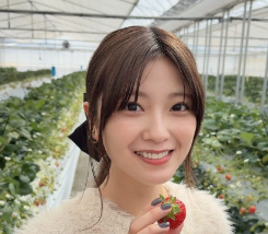 工藤美桜、甘酸っぱいバレンタイン！いちご狩りを満喫！