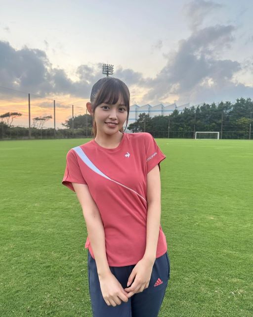 女優・森日菜美「サッカー部先輩マネ」スポーティ衣装にファンキュンキュン⁉