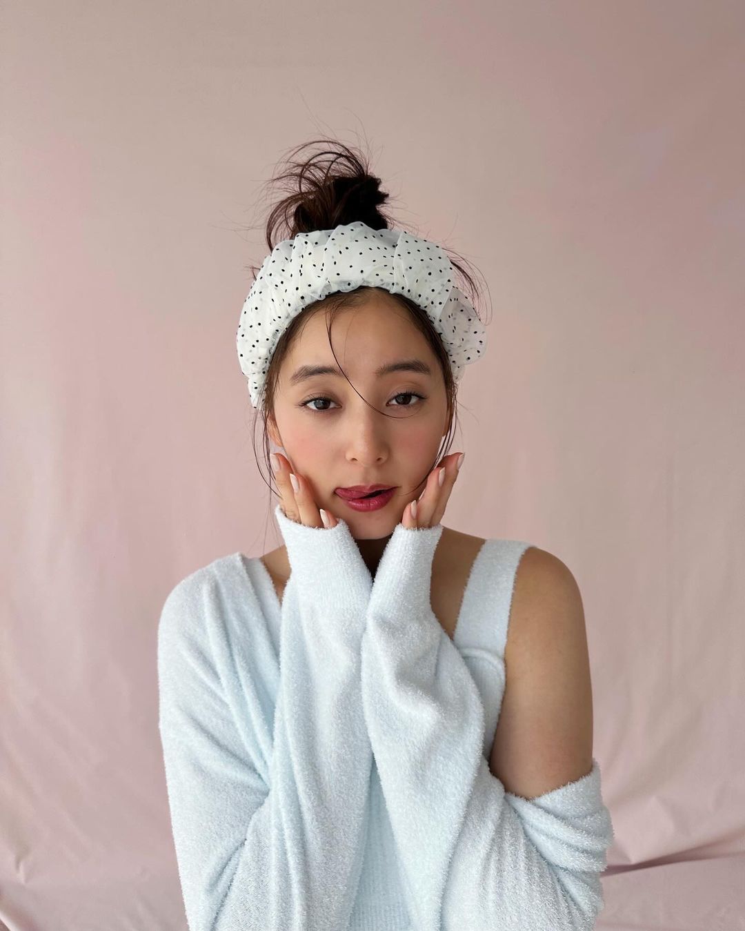 新木優子　SNIDEL HOMEの撮影に参加！