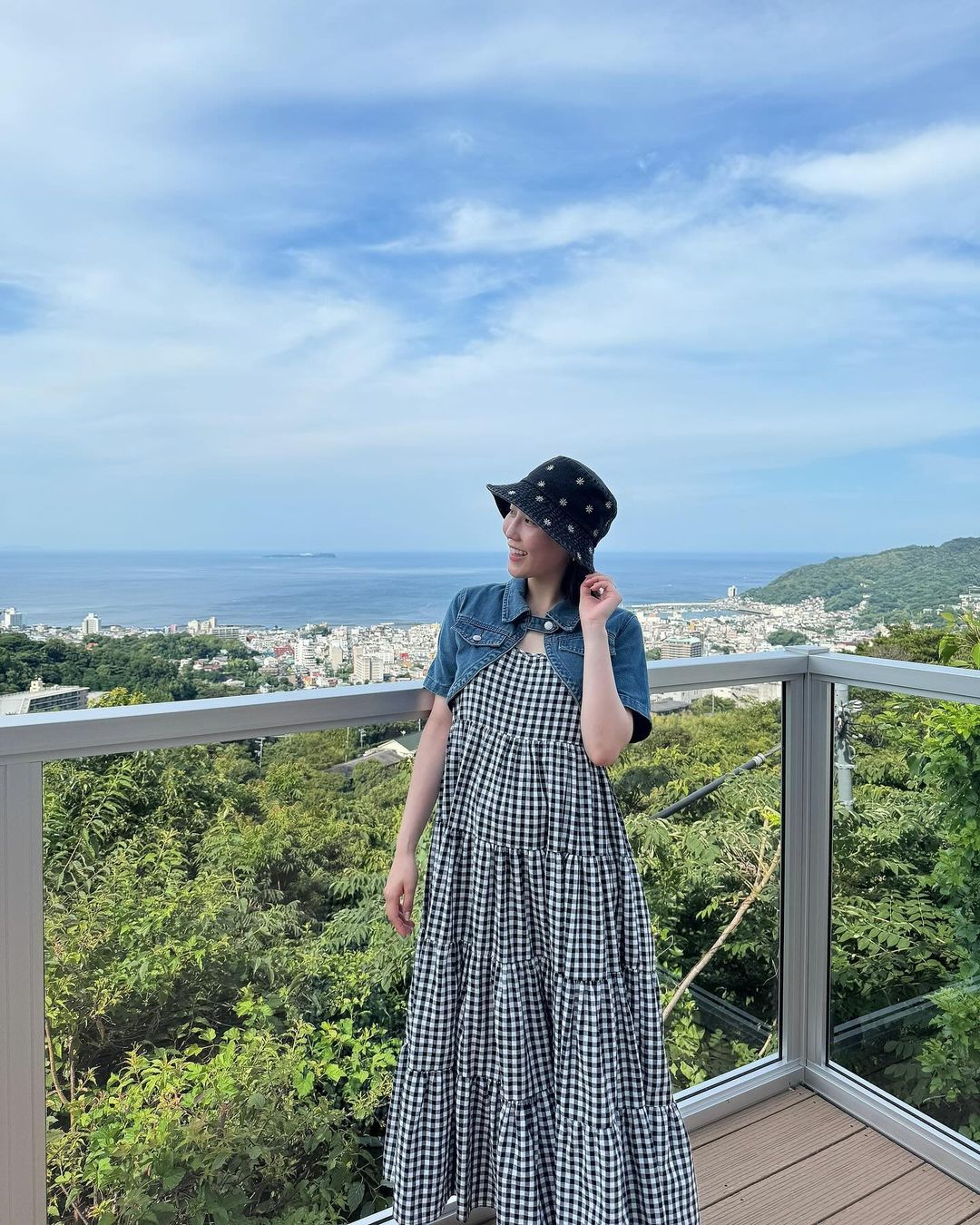 第一子妊娠中の元人気アイドルが帰省を報告「もうママの顔ですね」