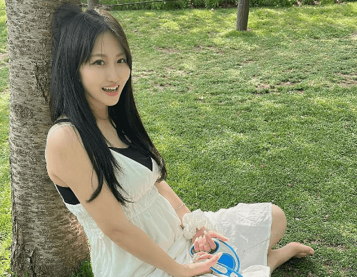 美女ダーツプロ・熊谷麻音、ワンコとピクニックをエンジョイ！腕前にファン拍手喝采「料理上手」