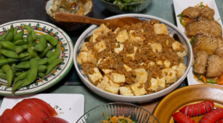 西山茉希、“西山食堂”で麻婆豆腐リクエストに応えるも…姉妹の好みが対立？