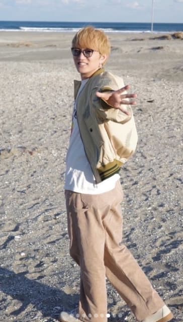 ニッコニコで可愛すぎ・・・WEST.・神山智洋のオフショットが「多幸感に溢れて最高」と話題に！