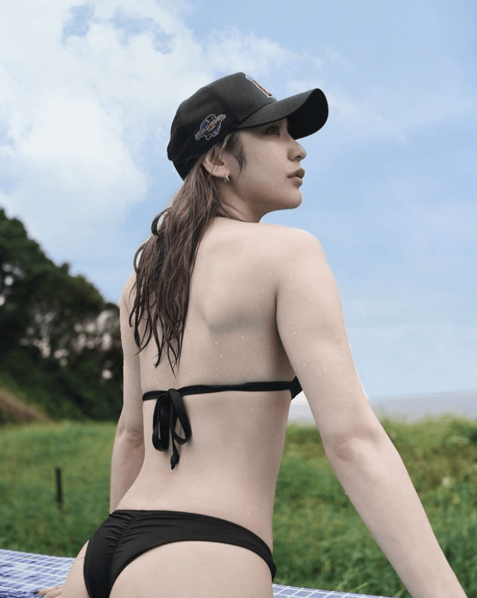 東京女子プロレス 上福ゆき、Instagramで水着ショットを公開！「夏休みを家族と過ごす」