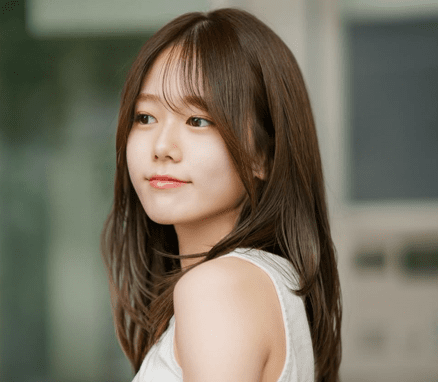 どっち派？グラビアアイドル・川口葵、“髪型迷子”投稿でフォロワーと対話