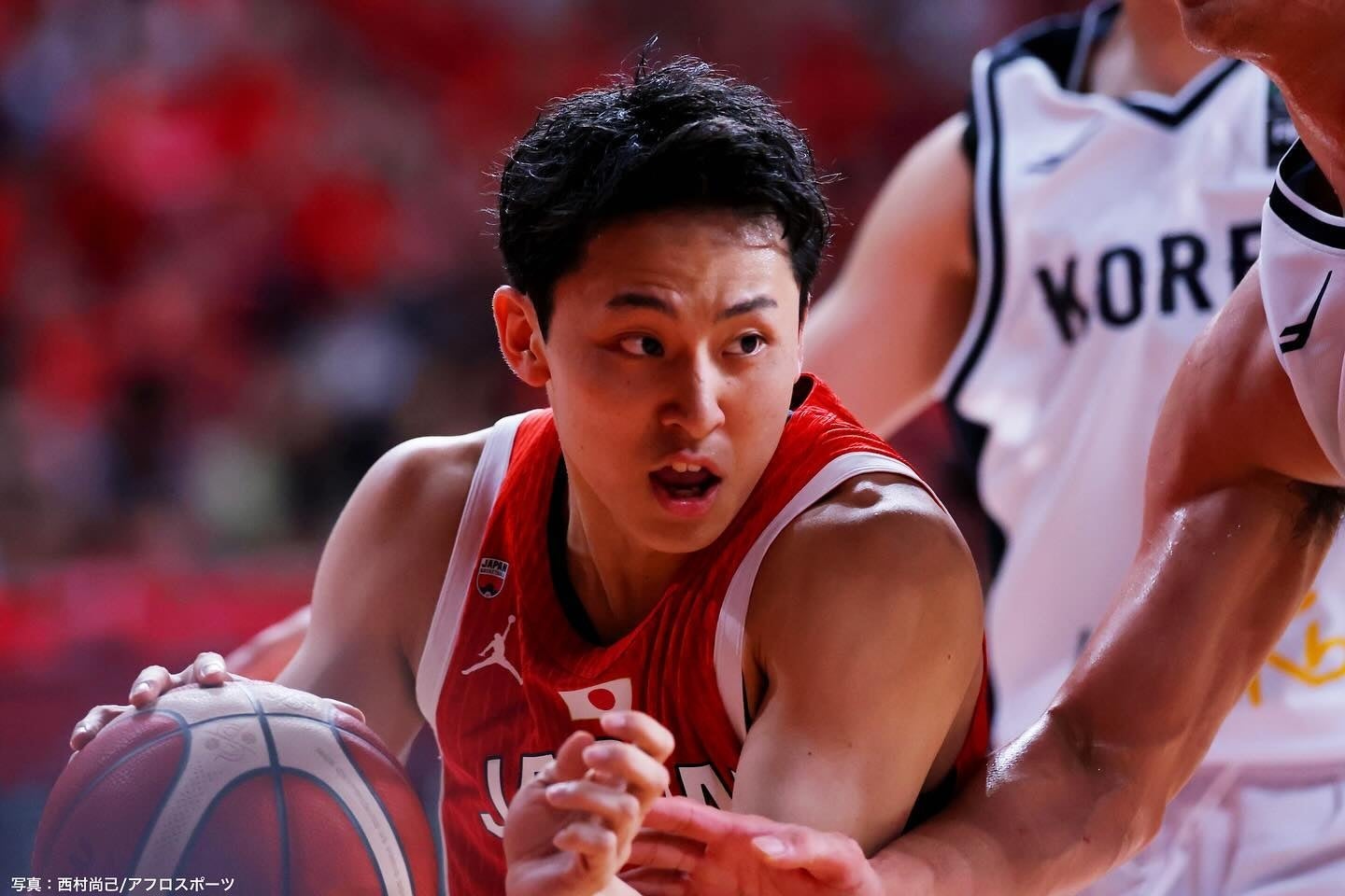バスケ男子日本代表 日韓戦時の躍動感ある画像を公開