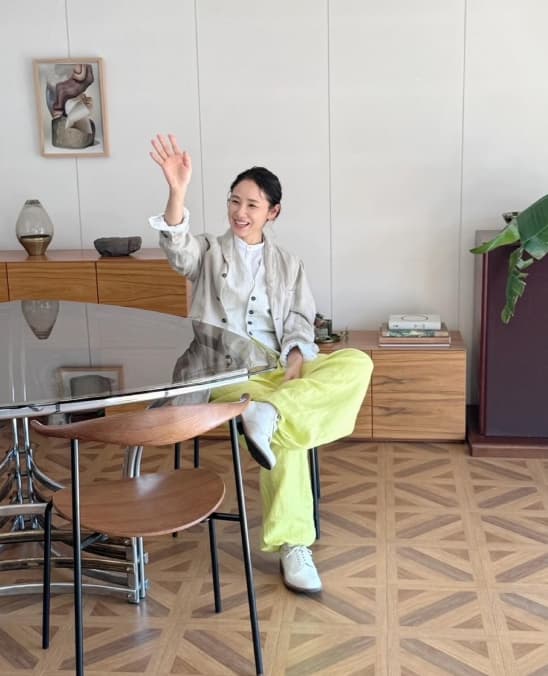 雑誌ラッシュの季節！吉田羊が大好きなライターさんとの裏側を公開！