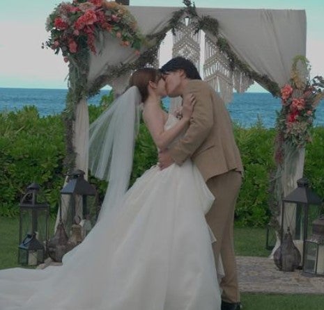 「本当に幸せそうで可愛い」あの大人気カップルYouTuberが「ずっと夢だった」ハワイで結婚式！！