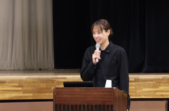 「楽しい時間になりました」元女子バレー日本代表選手が高校で講演会