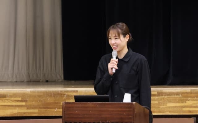 「楽しい時間になりました」元女子バレー日本代表選手が高校で講演会