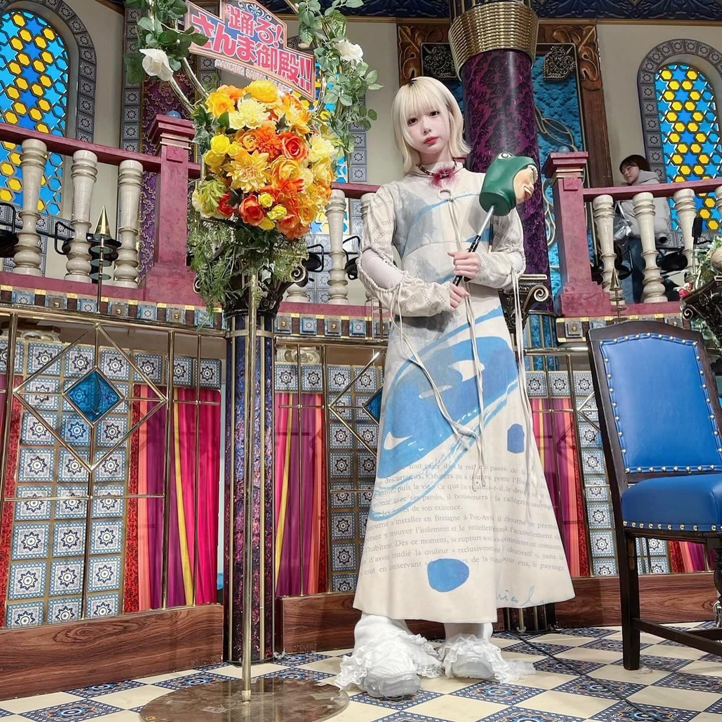 スタイル抜群✨あのちゃんが出演番組を告知