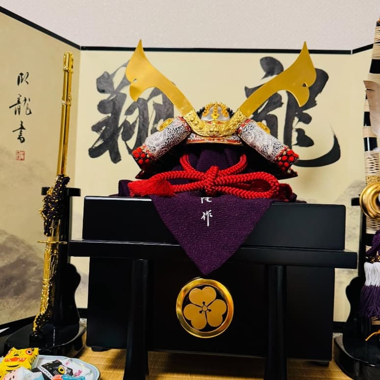 「とても豪華ですね」尾木ママの端午の節句がすごい！室内に飾られた兜と鯉のぼりが話題