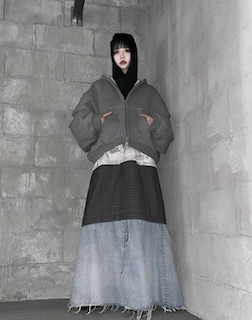 あのちゃん 「顔ちっせえ...すご...」衝撃のスタイルの8頭身ショットにいいね続々