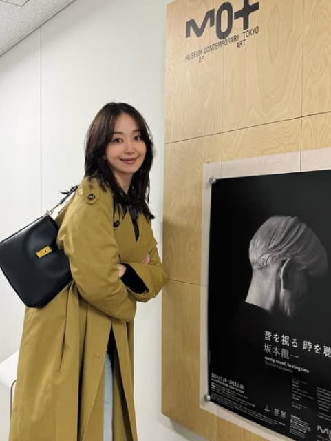 「美しすぎ。」松島花が超偉大な音楽家の展覧会へ参加！