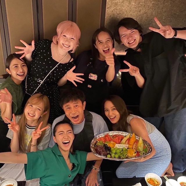 「浜田さんに焼肉連れて行ってもらいました🥩」ダウンタウン浜田が清水美依紗らに御馳走✨豪華ショットが話題に👀