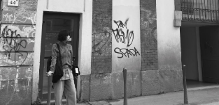 「まるでランウェイ！」NANA、ミラノでの美しすぎる姿にファン絶賛