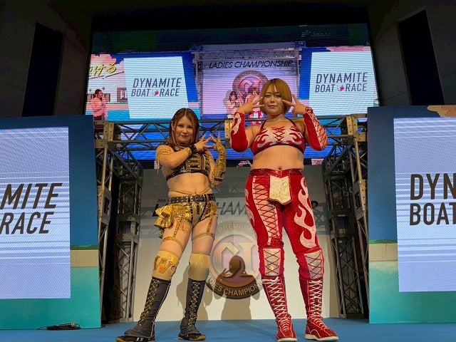 スターダムの舞華＆月山和香がトークショーに出演！楽しいトークで親睦深める