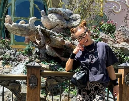 フィットネストレーナーAYAがキュートなディズニーショットを公開！