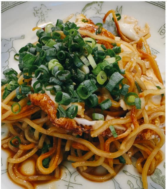 有吉弘行　カリッとした謎の食べ物をアップ