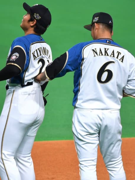 「お疲れ様でした！」日本ハム・清宮幸太郎が中田翔の現役生活引退に労いの言葉を送る