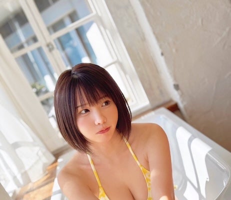 「朝から眼福」えなこ　朝のあいさつと共にセクシーショット公開！！可愛すぎると話題に