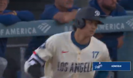 大谷翔平、3年連続のシーズン40本塁打達成！歴史的偉業にチームも祝福！