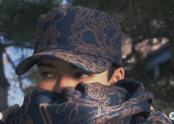 「謙杜自体がアートみたい」「美しすぎる」なにわ男子・長尾謙杜のオフショットが話題に！