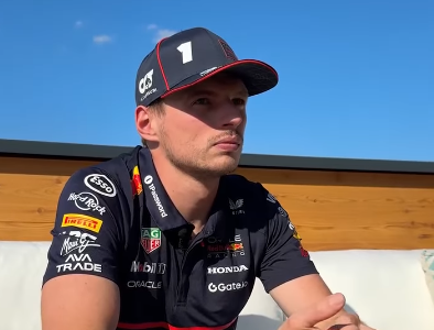 F1 レッドブルが公開！フェルスタッペン“サッカートーク”で意外な一面